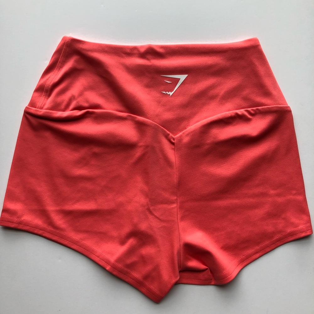 Gymshark L/XL Training Quad Shorts & V Neck Training Sports Bra Set - Picture 3 of 5